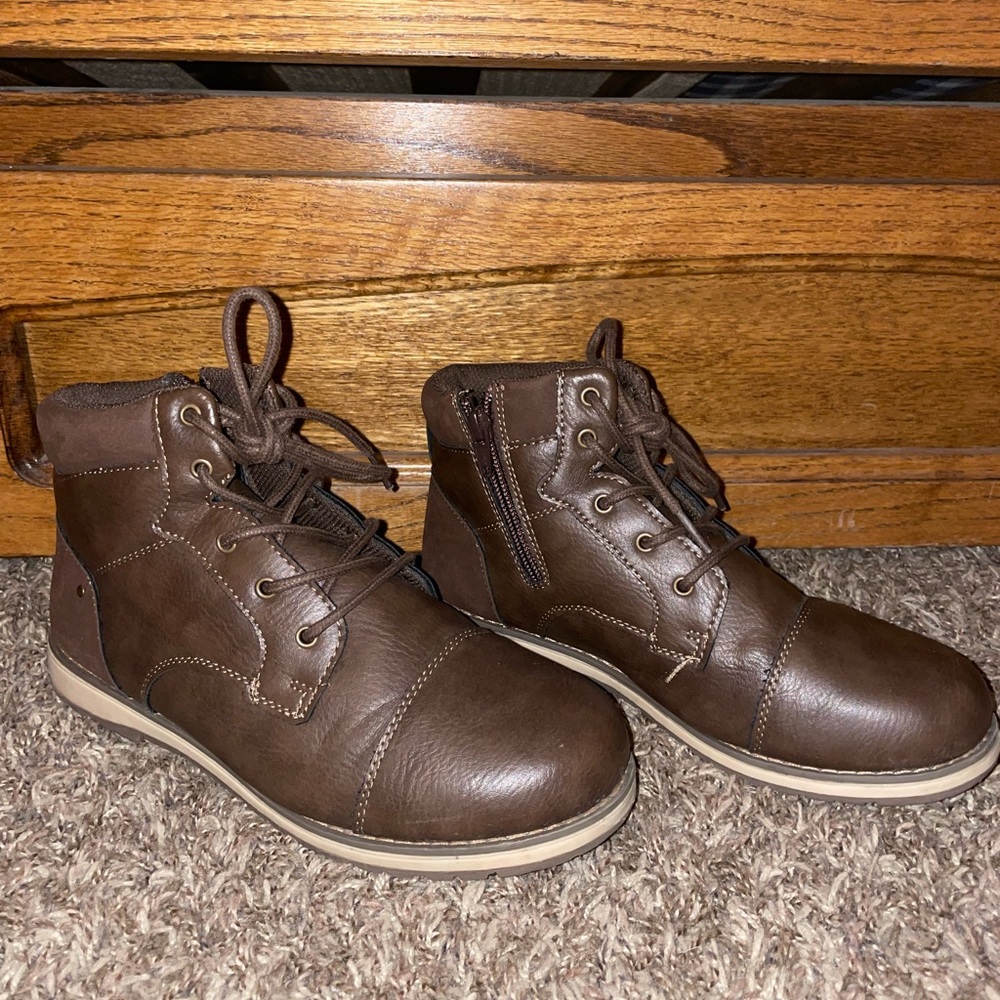 Pleather low cut boots